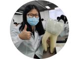 校友 房頴珊