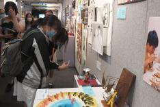 學生視覺藝術作品展相片